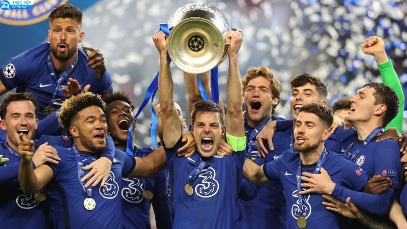 xem-champions-league-tai-2qlive-ban-co-dang-theo-doi-du-cac-tran-cau-dinh-cao?
